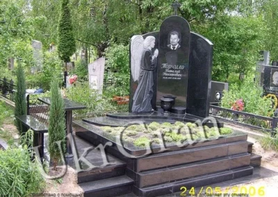 Alt ритуальний памятник