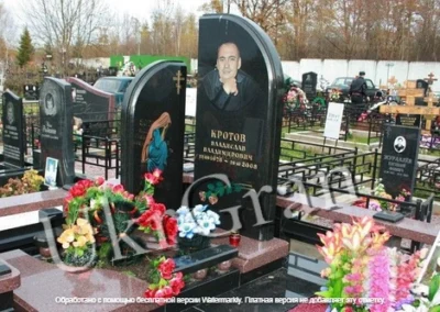 Alt ритуальний памятник