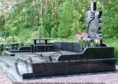 Alt ритуальний памятник